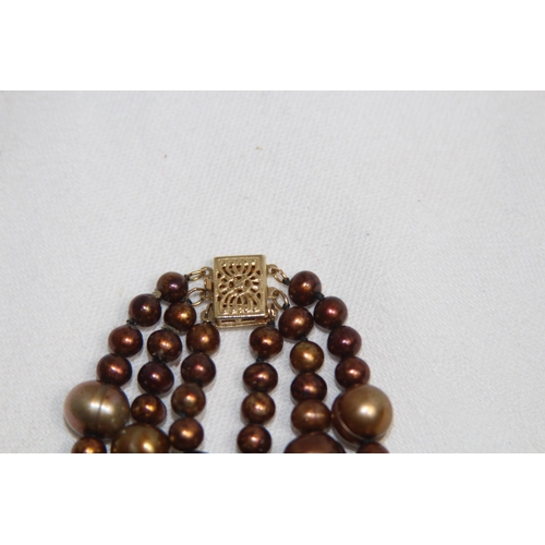 878 - 14CT GOLD CLASP NECKLACE