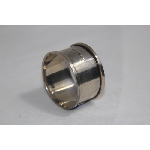 922 - SILVER & ENAMEL NAPKIN RING, BY WILLIAM HAIR HASLER, MAKER FOR LIBERTY, BIRM 1935, 13.89 GRAMS