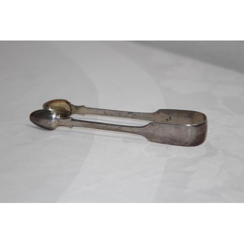 925 - GEORGIAN PROVINCIAL SILVER LARGE PAIR OF SILVER SUGAR TONGS, 31.4 GRAMS, EXETER 1832