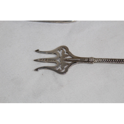 932 - SILVER PRONGED TOASTING FORK AND A SILVER FERRULED TOASTING FORK