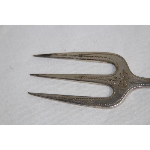 932 - SILVER PRONGED TOASTING FORK AND A SILVER FERRULED TOASTING FORK