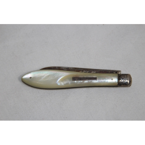 938 - VICTORIAN SILVER & M.O.P. HANDLED FRUIT KNIFE, SHEFFIELD 1892