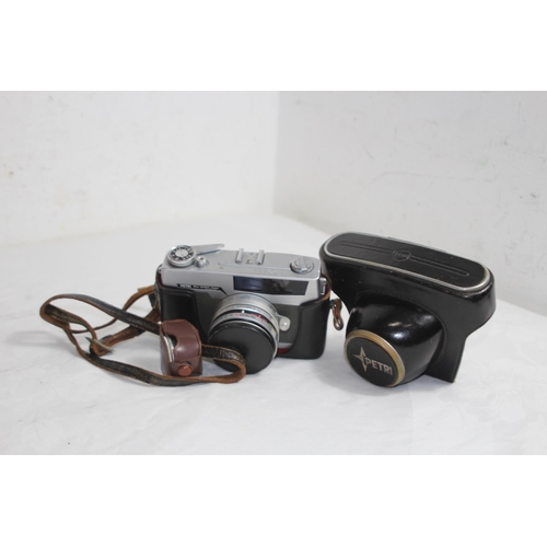 443 - VINTAGE PETRI CAMERA