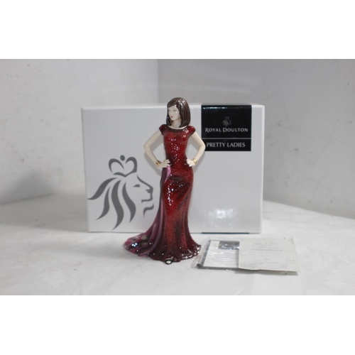 700 - BOXED ROYAL DOULTON PRETTY LADIES HANNAH HN 4855 FIGURE 
26CM