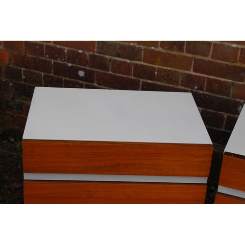 16 - OPUS 22 TRIO SET OF CHEST OF DRAWERS 
120 X 43 X 60CM