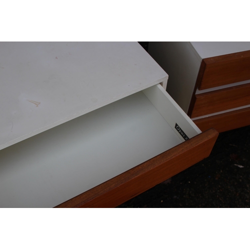 16 - OPUS 22 TRIO SET OF CHEST OF DRAWERS 
120 X 43 X 60CM