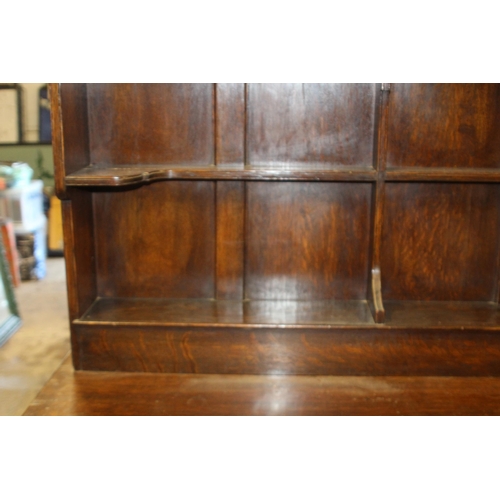 21 - ANTIQUE EDWARDIAN OAK DRESSER
195 X 132 X 53CM