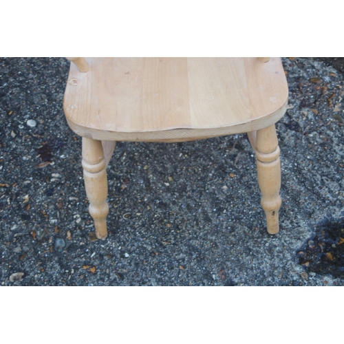 25 - QUANTITY OF PINE FURNITURE
67 X 91 X 39CM