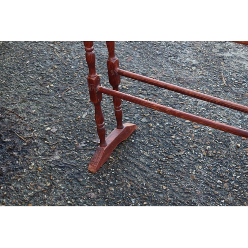 52 - VINTAGE CEILING DRYER RACK AND TWO TOWEL RAILS 
200 X 49CM