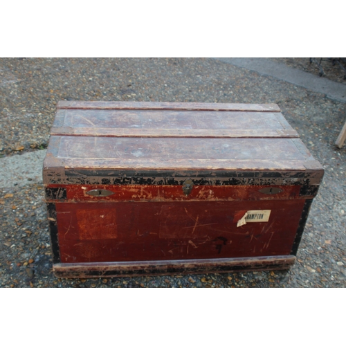 56 - TWO VINTAGE WOODEN TRUCKS ONE LEAD LINED
56 X 97 X 53CM