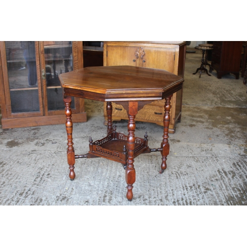 68 - THREE VINTAGE PIECES OF FURNITURE 
86 X 28 X 103CM