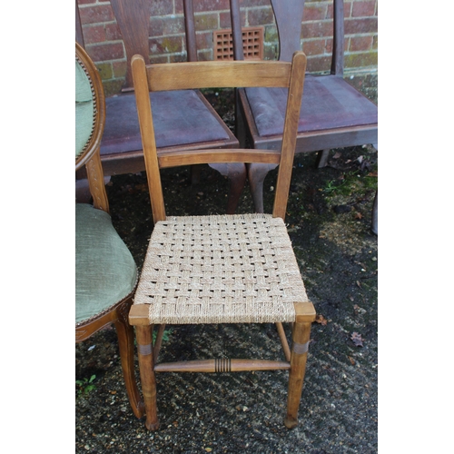 70 - QUANTITY OF VINTAGE CHAIRS x9