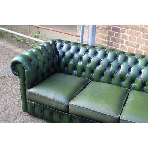 24 - GREEN LEATHER THREE SEATER CHESTERFIELD SOFA 
190 X 81 X 70CM