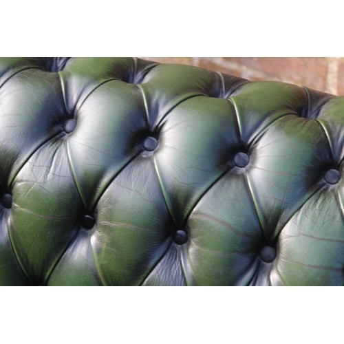 24 - GREEN LEATHER THREE SEATER CHESTERFIELD SOFA 
190 X 81 X 70CM