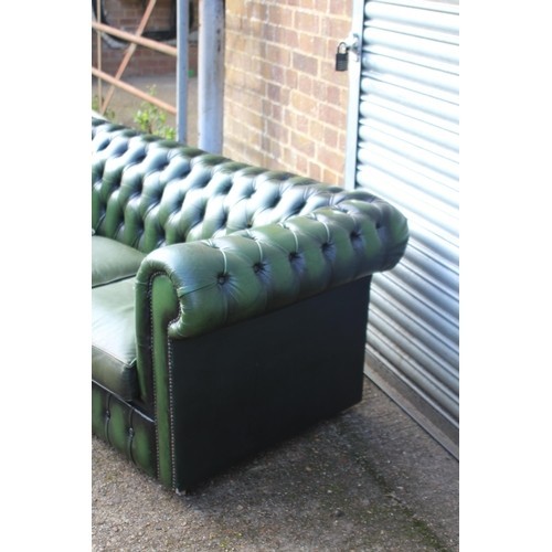 24 - GREEN LEATHER THREE SEATER CHESTERFIELD SOFA 
190 X 81 X 70CM