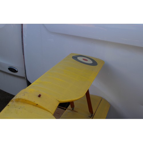 540 - LARGE VINTAGE AIRPLANE MODEL
118 X 144 X 40CM