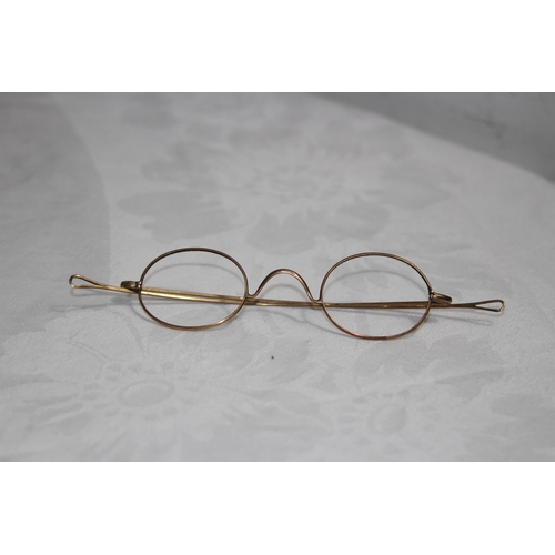982 - 9CT VINTAGE GOLD GLASSES FRAMES - 7.05G