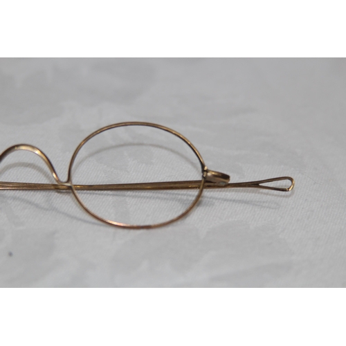 982 - 9CT VINTAGE GOLD GLASSES FRAMES - 7.05G