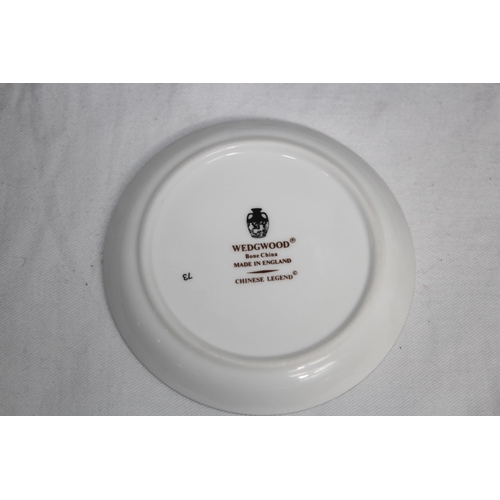 239 - SMALL QUANTITY OF ORIENTAL CHINA