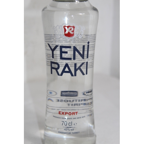 495 - BOXED BOTTLES OF MENDIS AND YENI RAKI