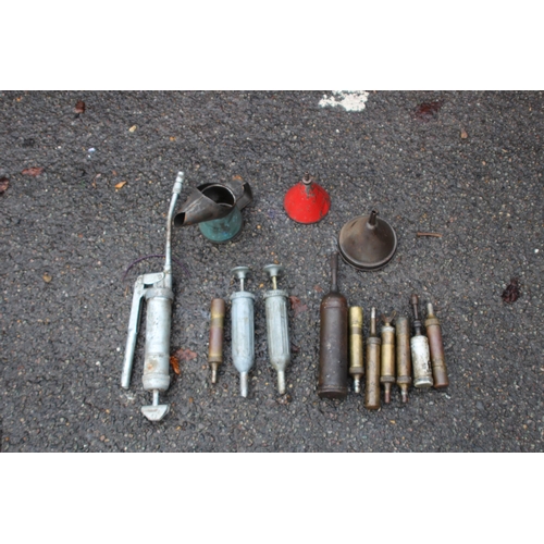 789 - QUANTITY OF INTERESTING AUTOMOBILE EPHEMERA