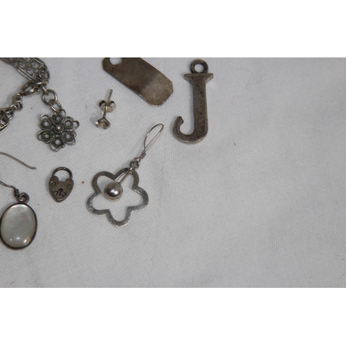 917 - QUANTITY OF SCRAP SILVER - 39.45G