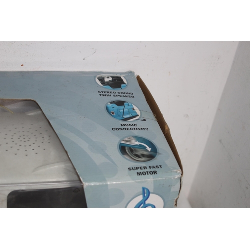 541 - RADIO CONTROL VW CAMPER IN BOX AND TWO OTHERS 
45 X 20CM