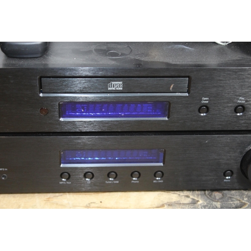 555 - TWO CAMBRIDGE SEPARATES