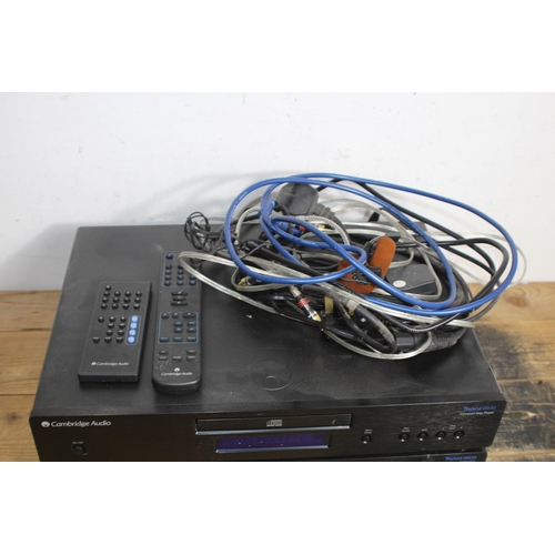 555 - TWO CAMBRIDGE SEPARATES