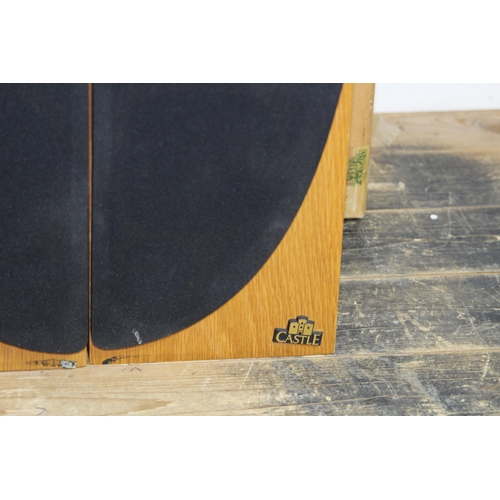 557 - PAIR OF BOXED CASTLES SPEAKERS