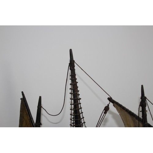 460 - LARGE VINTAGE MODEL OF A WOOD AND CANVAS GALLEON
70 X 75CM