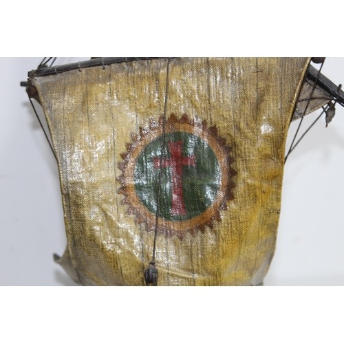 460 - LARGE VINTAGE MODEL OF A WOOD AND CANVAS GALLEON
70 X 75CM