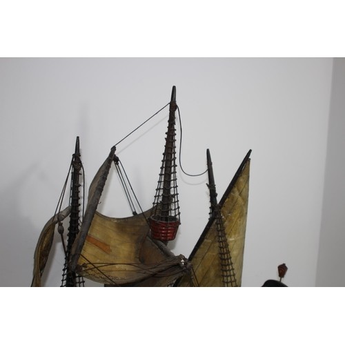 460 - LARGE VINTAGE MODEL OF A WOOD AND CANVAS GALLEON
70 X 75CM