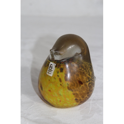 639 - QUANTITY OF ART GLASS ANIMALS 
29CM