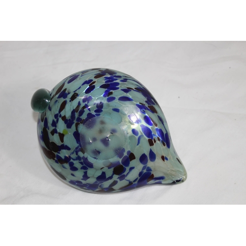 639 - QUANTITY OF ART GLASS ANIMALS 
29CM