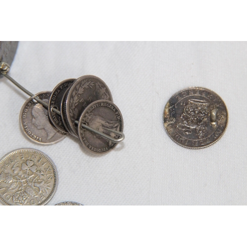 815 - SMALL QUANTITY OF SILVER COINS