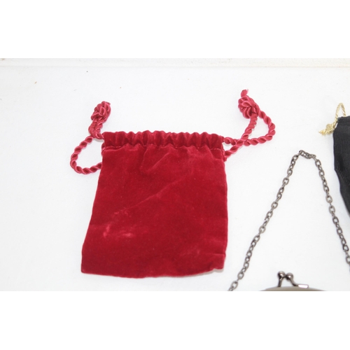 473 - QUANTITY OF VINTAGE BAGS x4