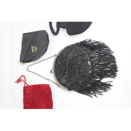 473 - QUANTITY OF VINTAGE BAGS x4