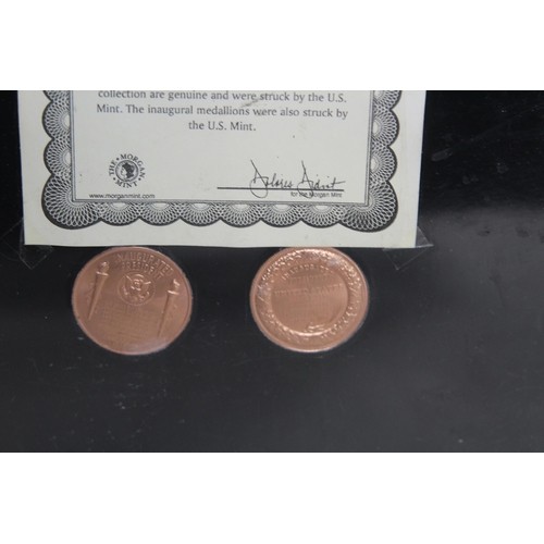 816 - SELECTION OF FRAMED US COINS INCLUDING 2 SILVER HALF DOLLARS