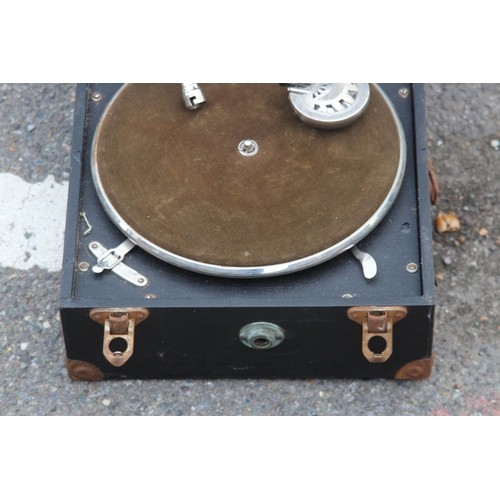 561 - VINTAGE MAYFAIR DELUXE MODEL GRAMMOPHONE