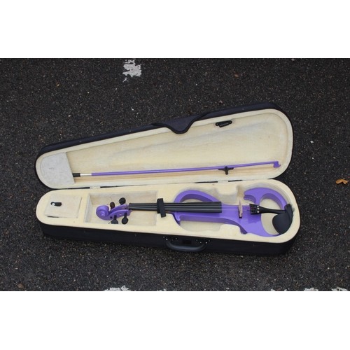 559 - CASED ELECTRIC VIOLIN