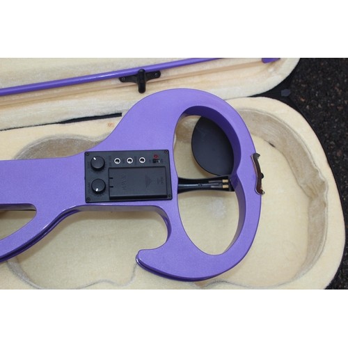 559 - CASED ELECTRIC VIOLIN