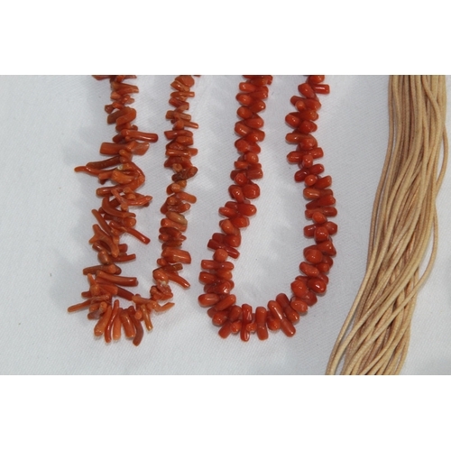 744 - QUANTITY OF GOOD VINTAGE AND MODERN COSTUME NECKLACES