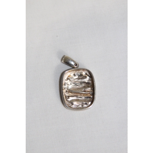 836 - SCANDINAVIAN SILVER PENDANT WITH 24CT GOLD INLAY