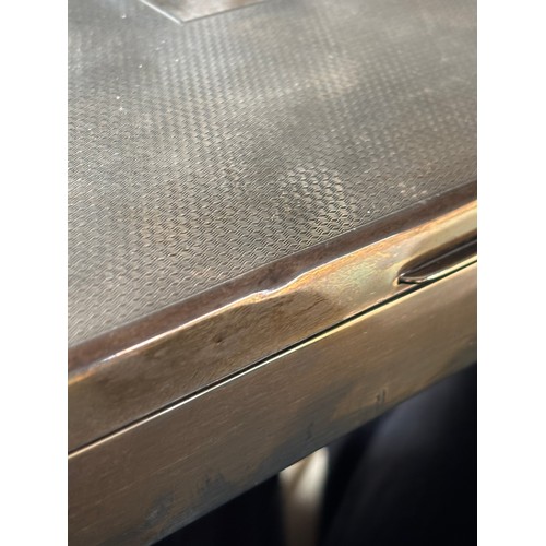 901 - SILVER CIGAR BOX AND CONTENTS - LONDON 1929 - WILLIAM COMYNS 
23 X 16 X 4CM