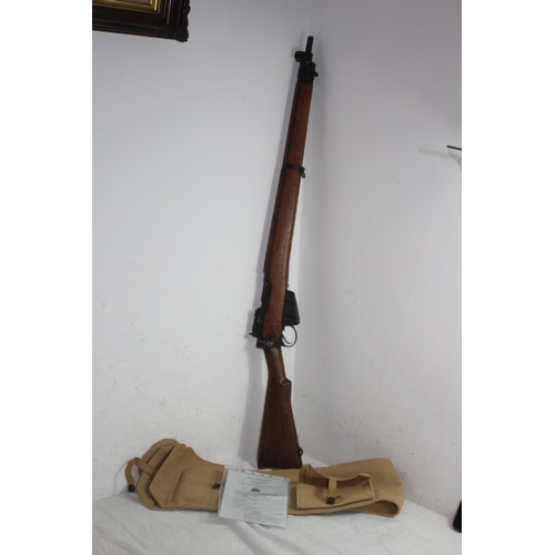 DEACTIVATED LEE ENFIELD 303 DRILL RIFLE with DEAC CERTIFICATE and RIFLE BAG