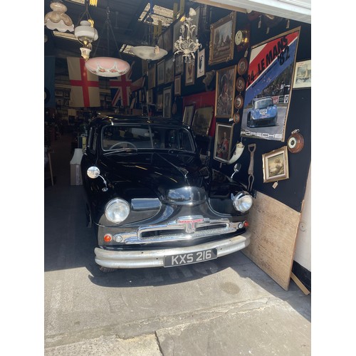 1 - Standard Vanguard 1951, Petrol, 2200cc In Black. Immaculate Condition, In Running Order, more pictur... 