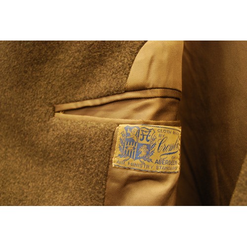 267 - WW2 RAF Original Crombie Long Coat
Looks to be large size.