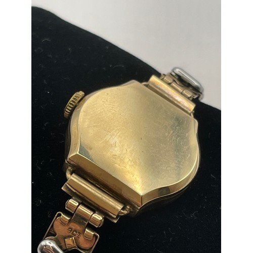 147 - Ladies Smiths 9ct Gold Vintage Manual Wind Watch In Working Order.