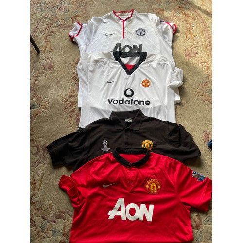 261 - Tray Full of Manchester United Football Tops